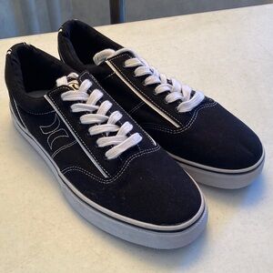 NWOT Hurley Black and White Men's Sneakers